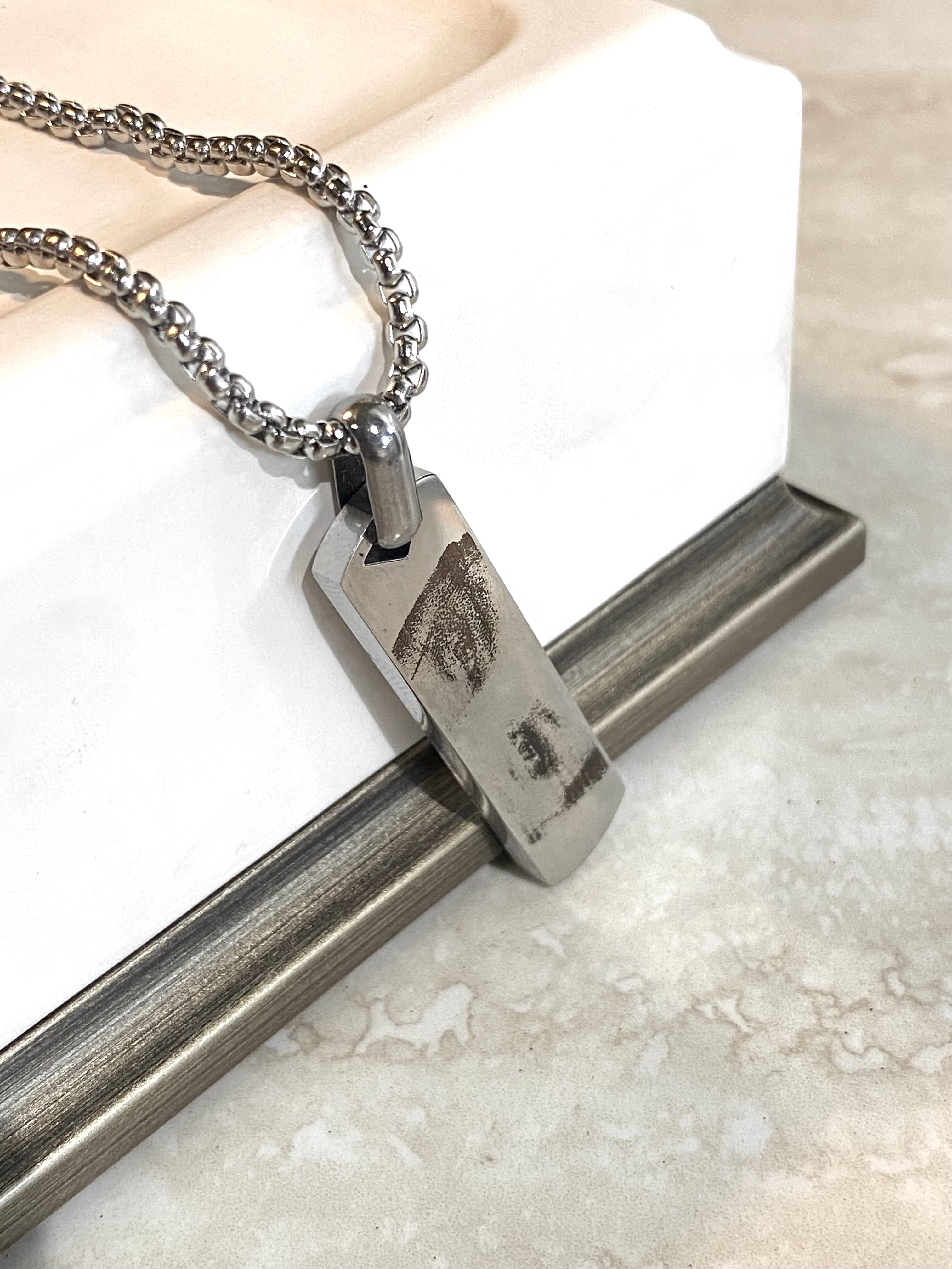 Personalized Engraved Eyes Necklace - Custom Engraved Jewellery Gifts